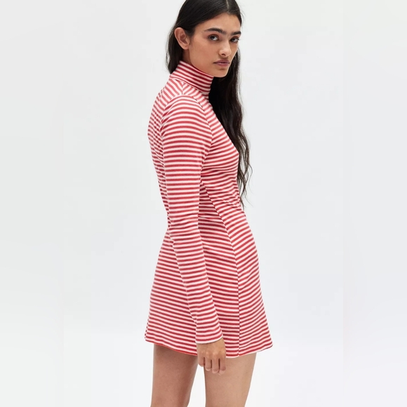 BDG red Mock Neck Long Sleeve striped Mini Dress. Size M nwt - Picture 2 of 10